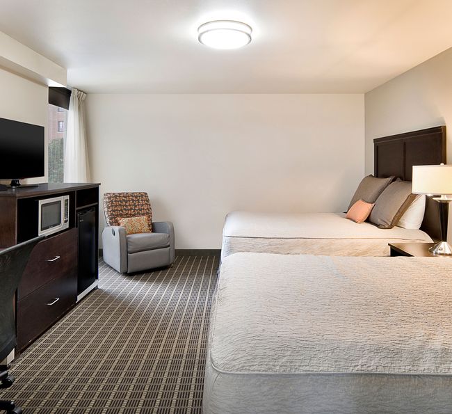 Deluxe Double Queen City View